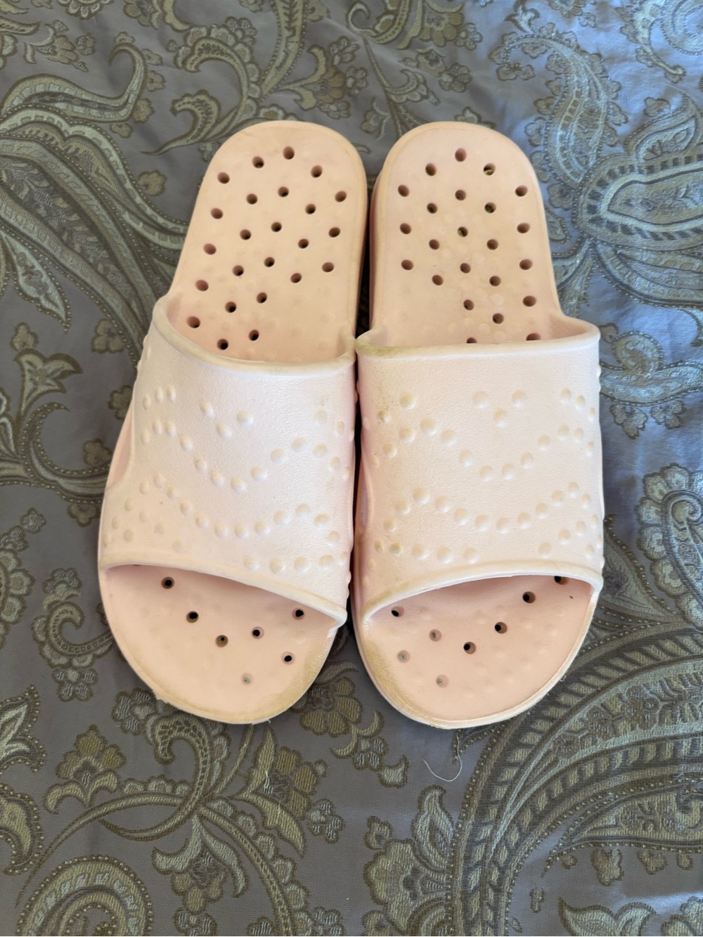Women’s Pink Slide Sandals - Shower Shoes Size 8.5